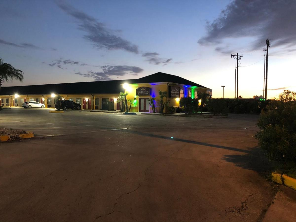 Los Fresnos Inn And Suites Exterior photo